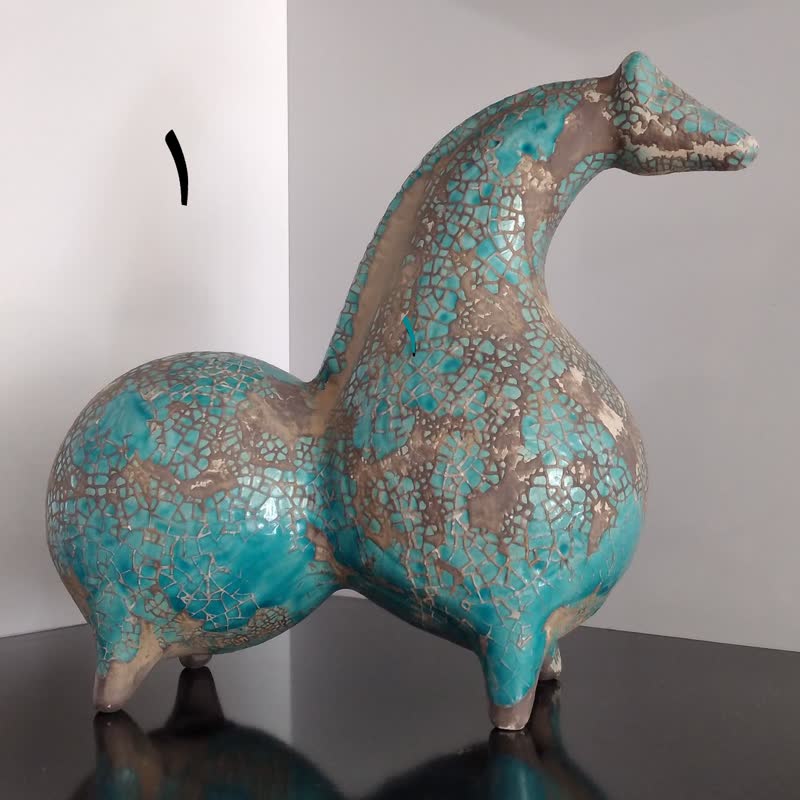 مجسمه های زیر خاکی